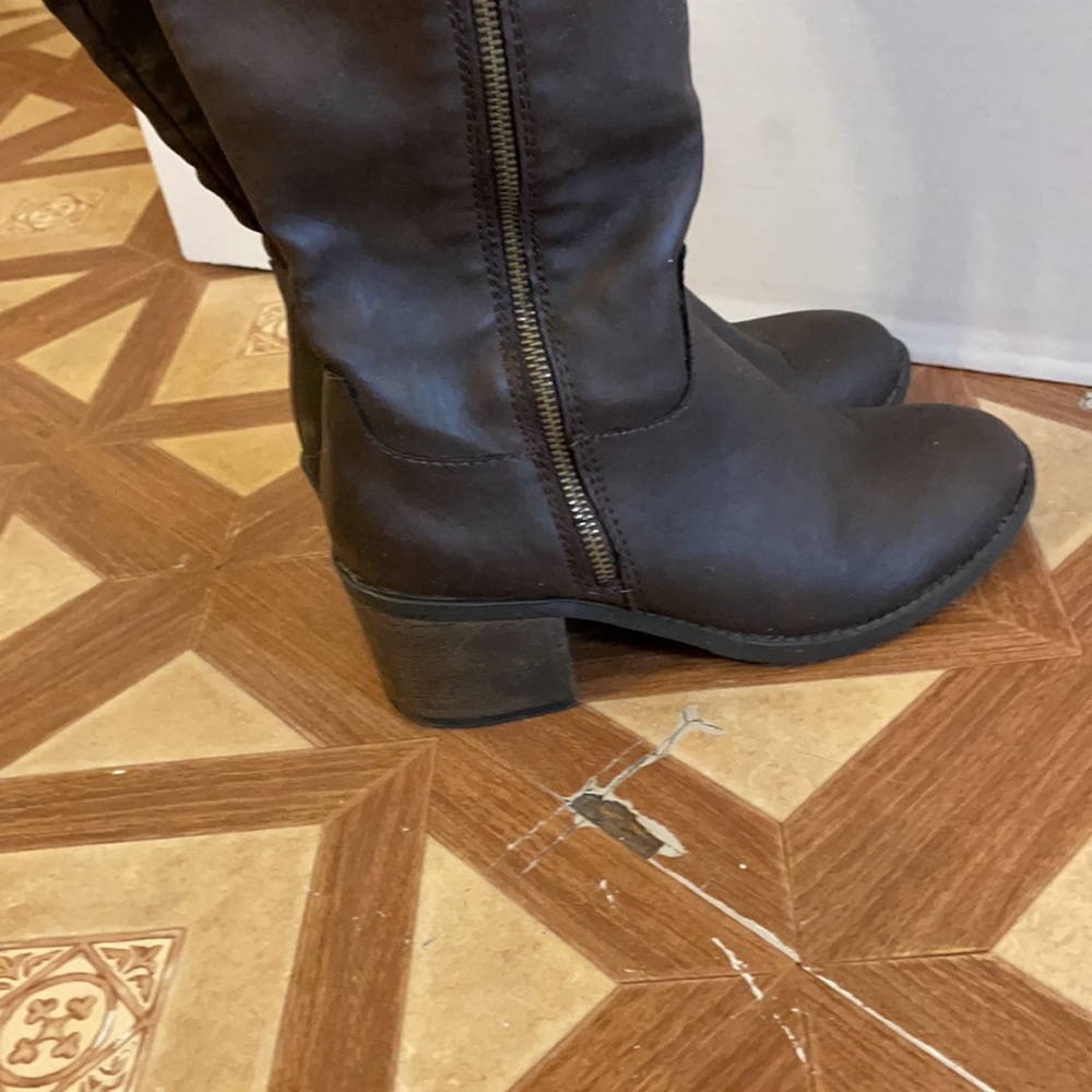 Woman Boots - Picture 4 of 4